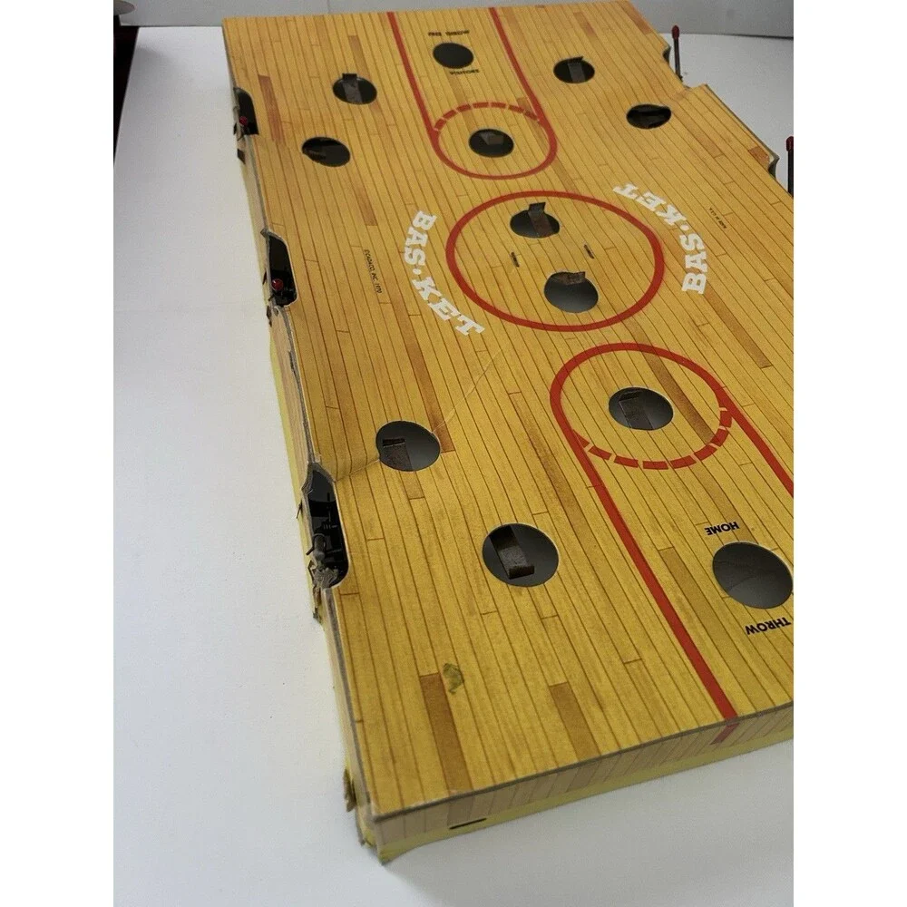 1969 Cadaco BAS-KET Real Basketball in Miniature Game